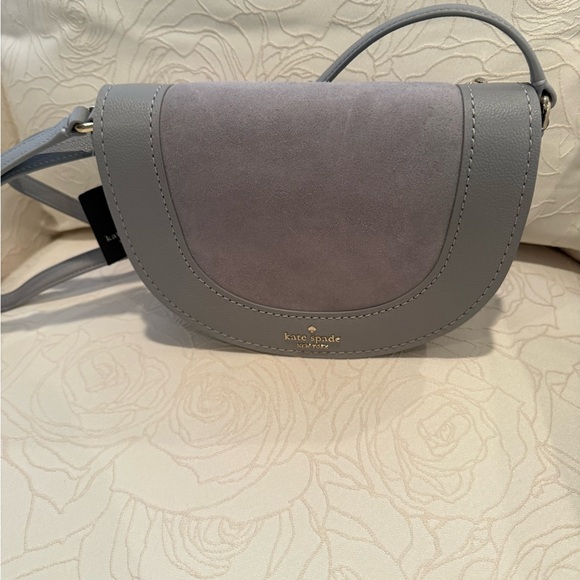 kate spade Handbags - Kate Spade Light Gray Crossbody Bag